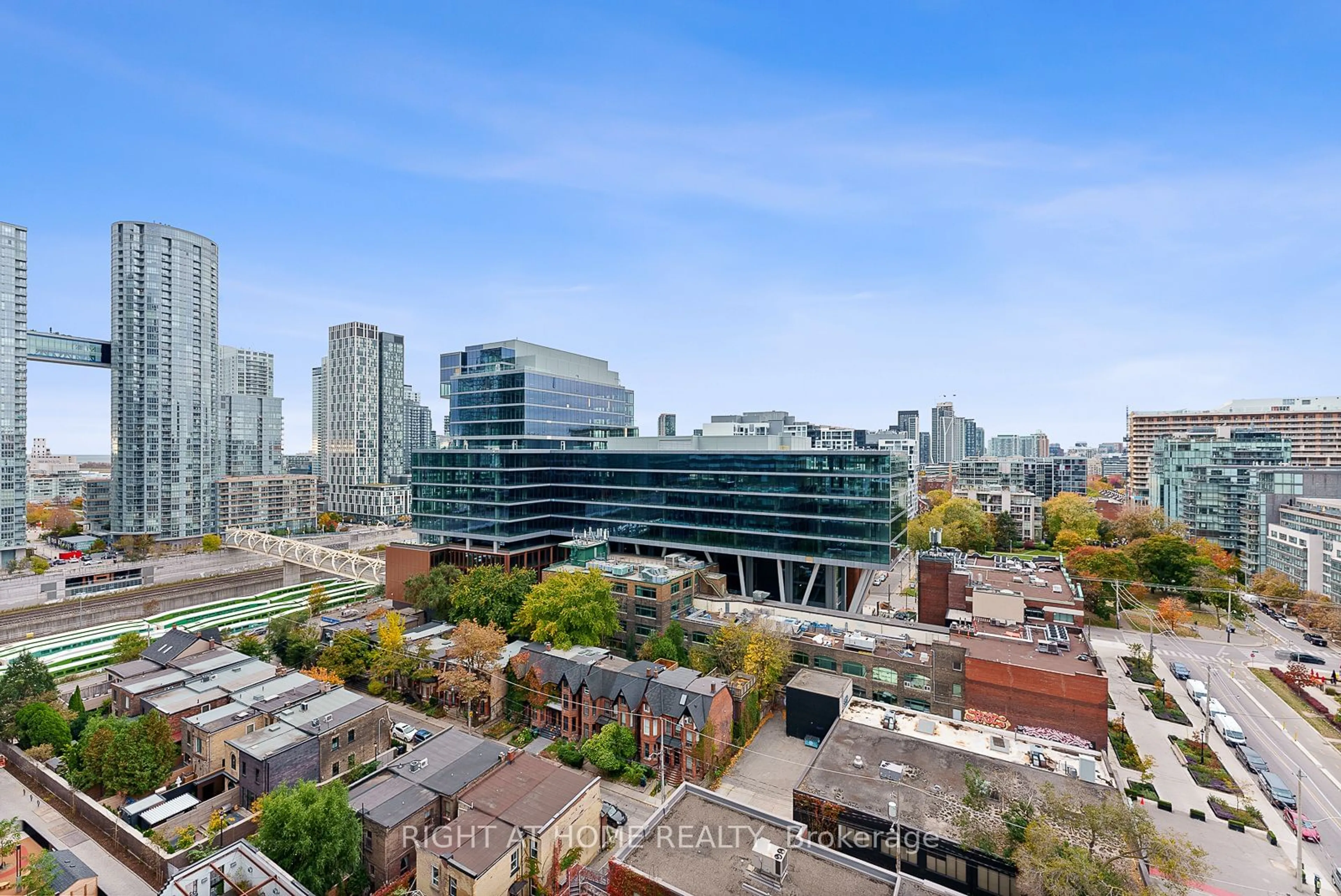 A pic from exterior of the house or condo, the view of city buildings for 455 Wellington St #1110, Toronto Ontario M5V 0V8