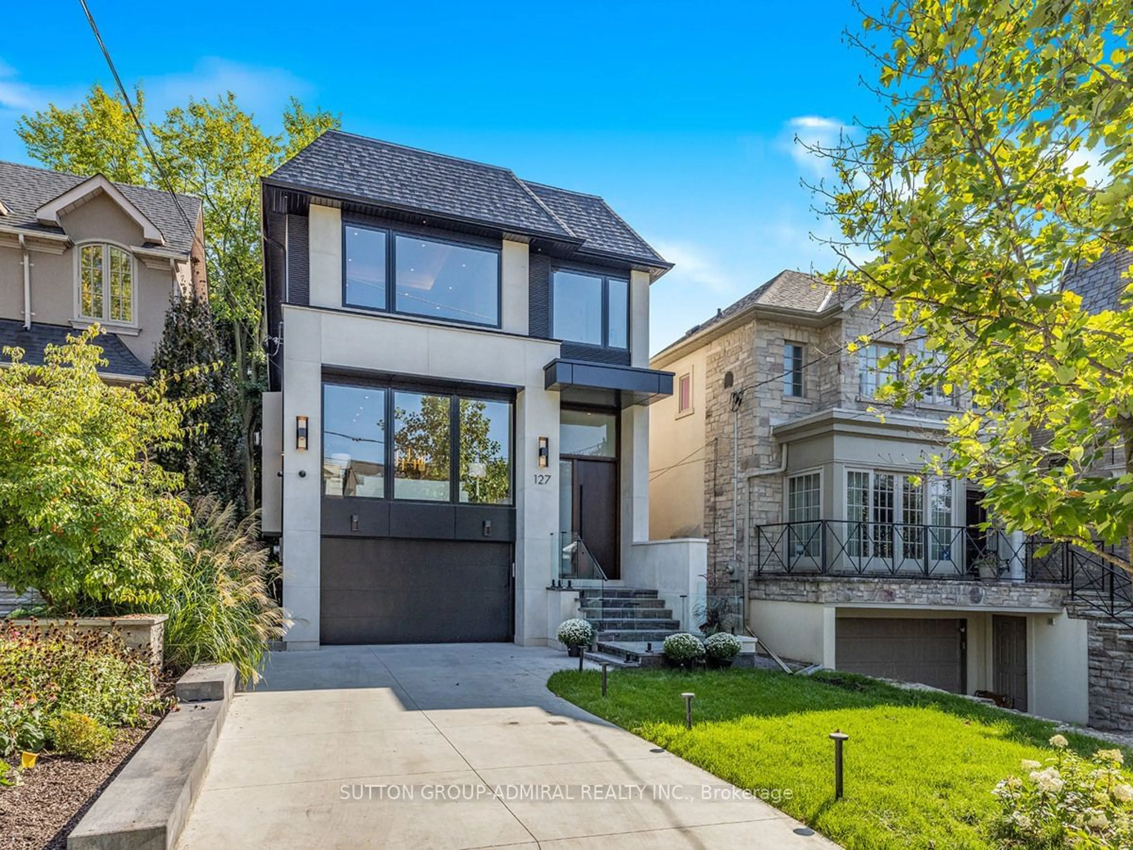 Frontside or backside of a home, cottage for 127 Joicey Blvd, Toronto Ontario M2M 2T8