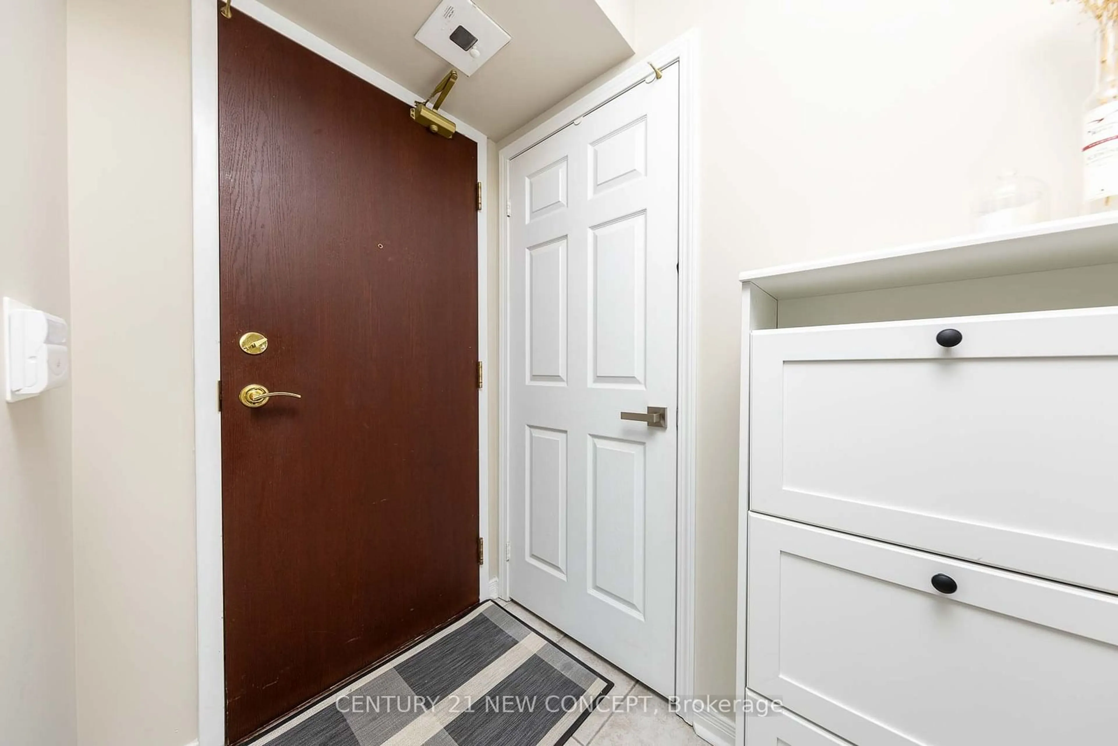 Indoor entryway, unknown floor for 22 Olive Ave #1601, Toronto Ontario M2N 7G6