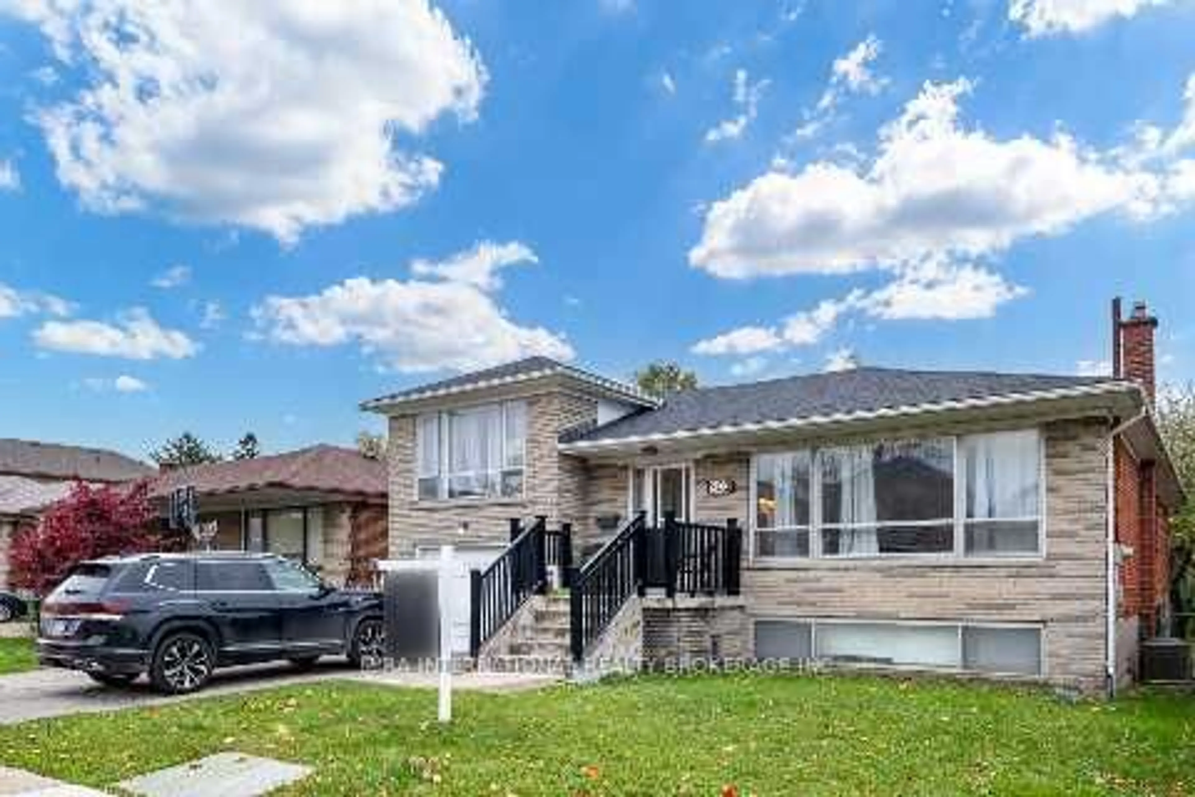 Frontside or backside of a home, cottage for 203 Clanton Park Rd, Toronto Ontario M3H 2E9