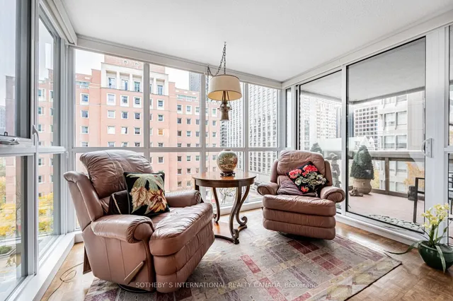 Additional property image - 278 Bloor St Unit 905
