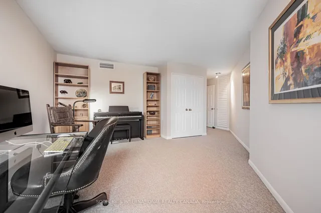 Additional property image - 278 Bloor St Unit 905