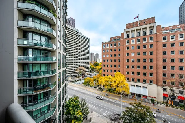 Additional property image - 278 Bloor St Unit 905