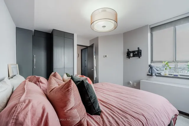 Additional image 6 of 270 Queens Quay Unit 2805