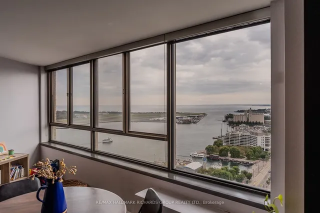 Primary image of 270 Queens Quay Unit 2805