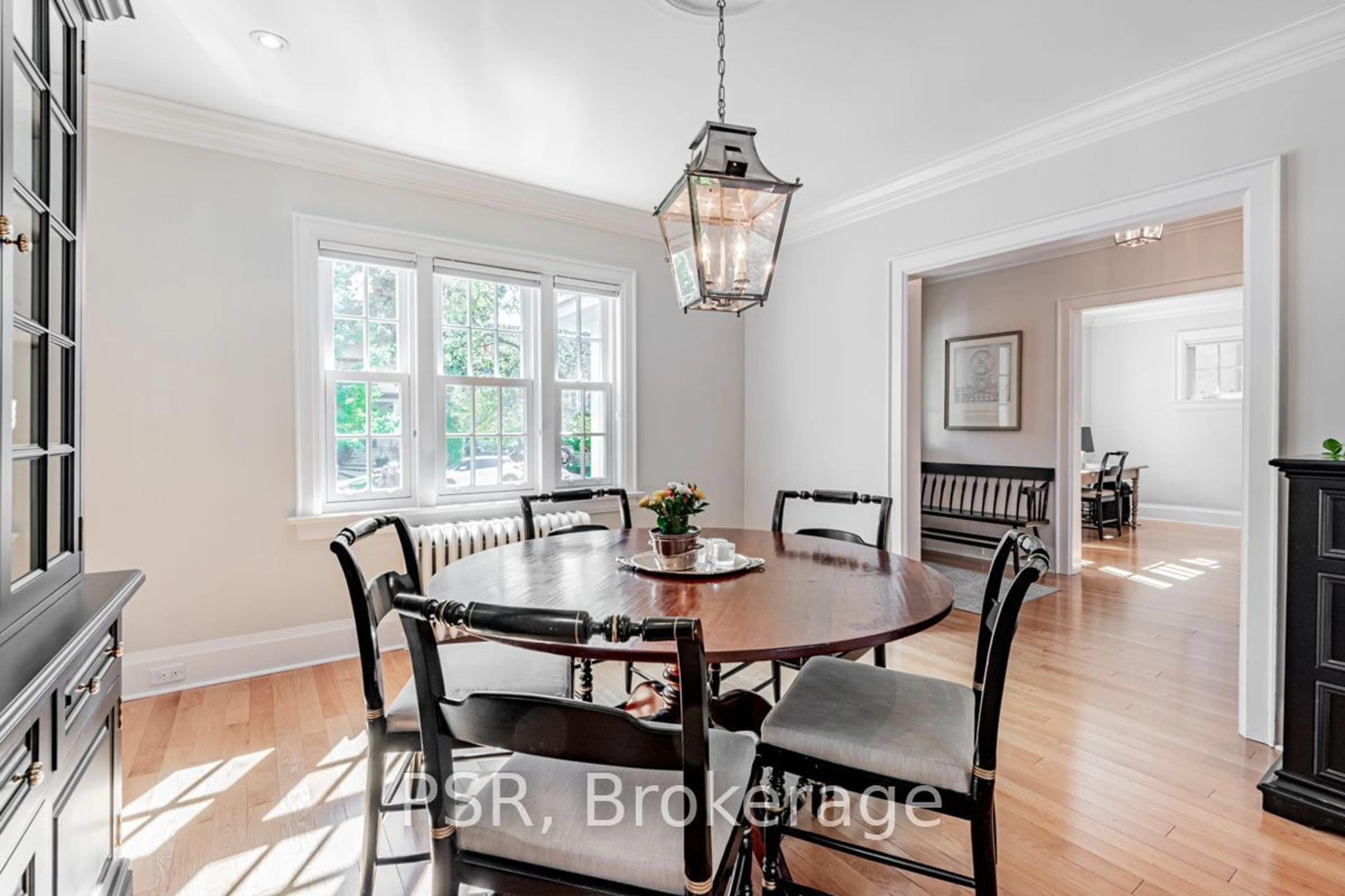 Dining room, wood floors, cottage for 170 Strathallan Blvd, Toronto Ontario M5N 1T1