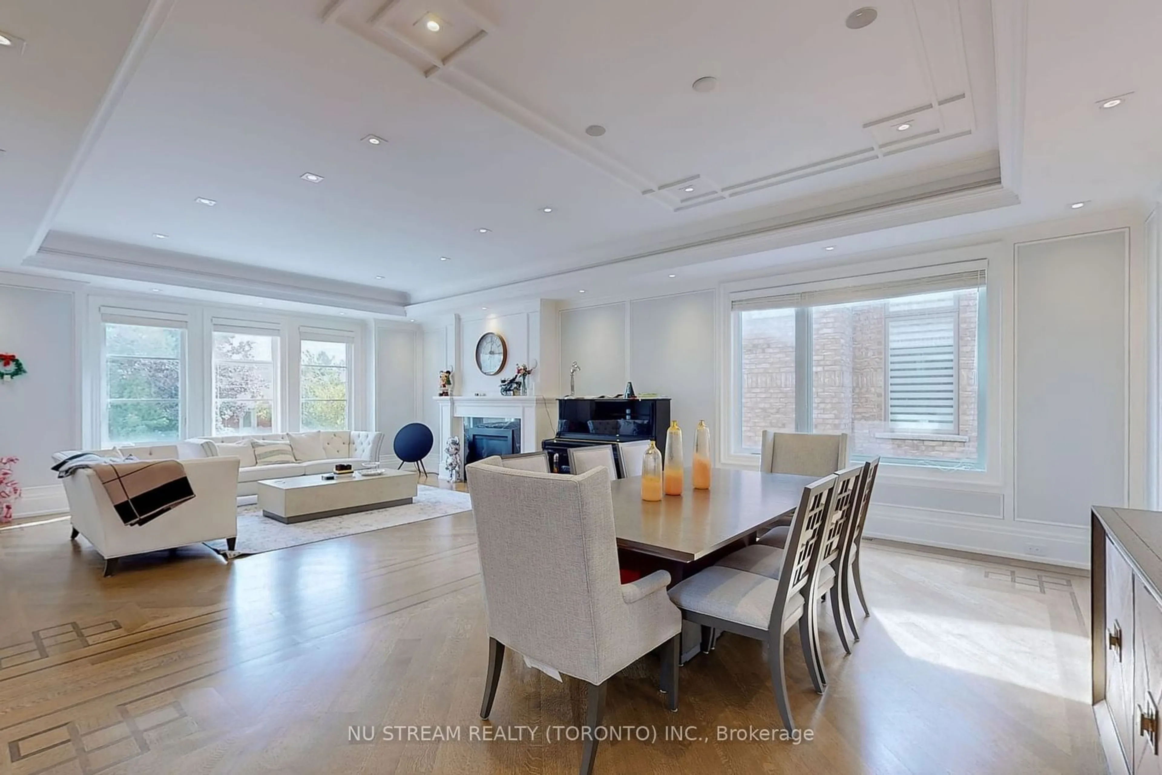 Dining room, wood floors for 218 Pleasant Ave, Toronto Ontario M2M 1M5