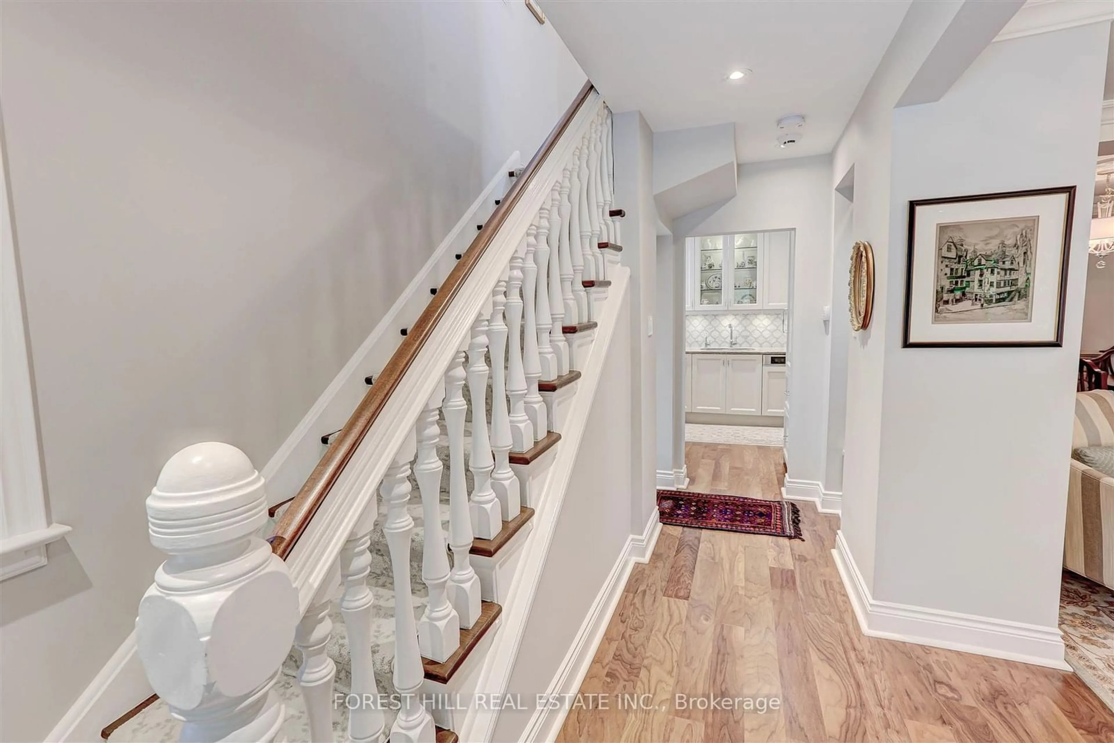 Indoor entryway, wood floors for 465 Spadina Rd, Toronto Ontario M5P 2W5