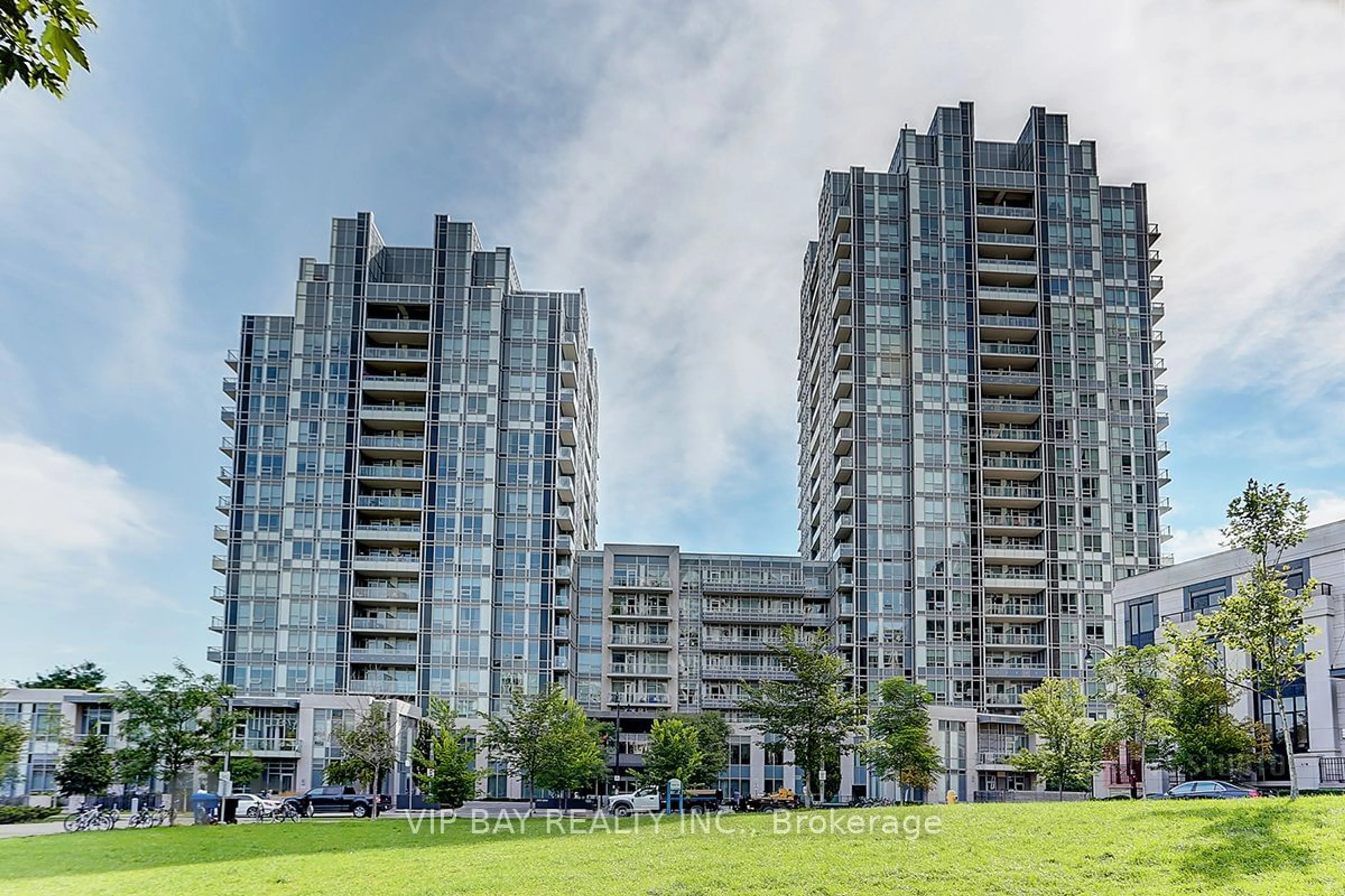 A pic from exterior of the house or condo, the view of city buildings for 120 Harrison Garden Blvd #2003, Toronto Ontario M2N 0H1