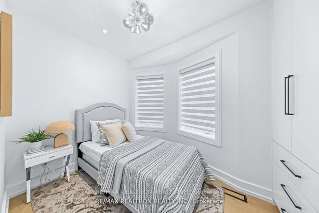 Additional property image - 225 Christie St