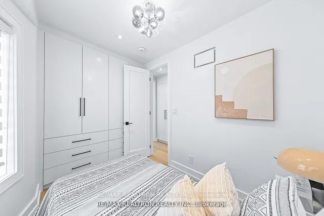Additional property image - 225 Christie St