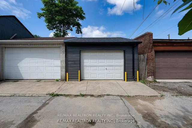 Additional property image - 225 Christie St