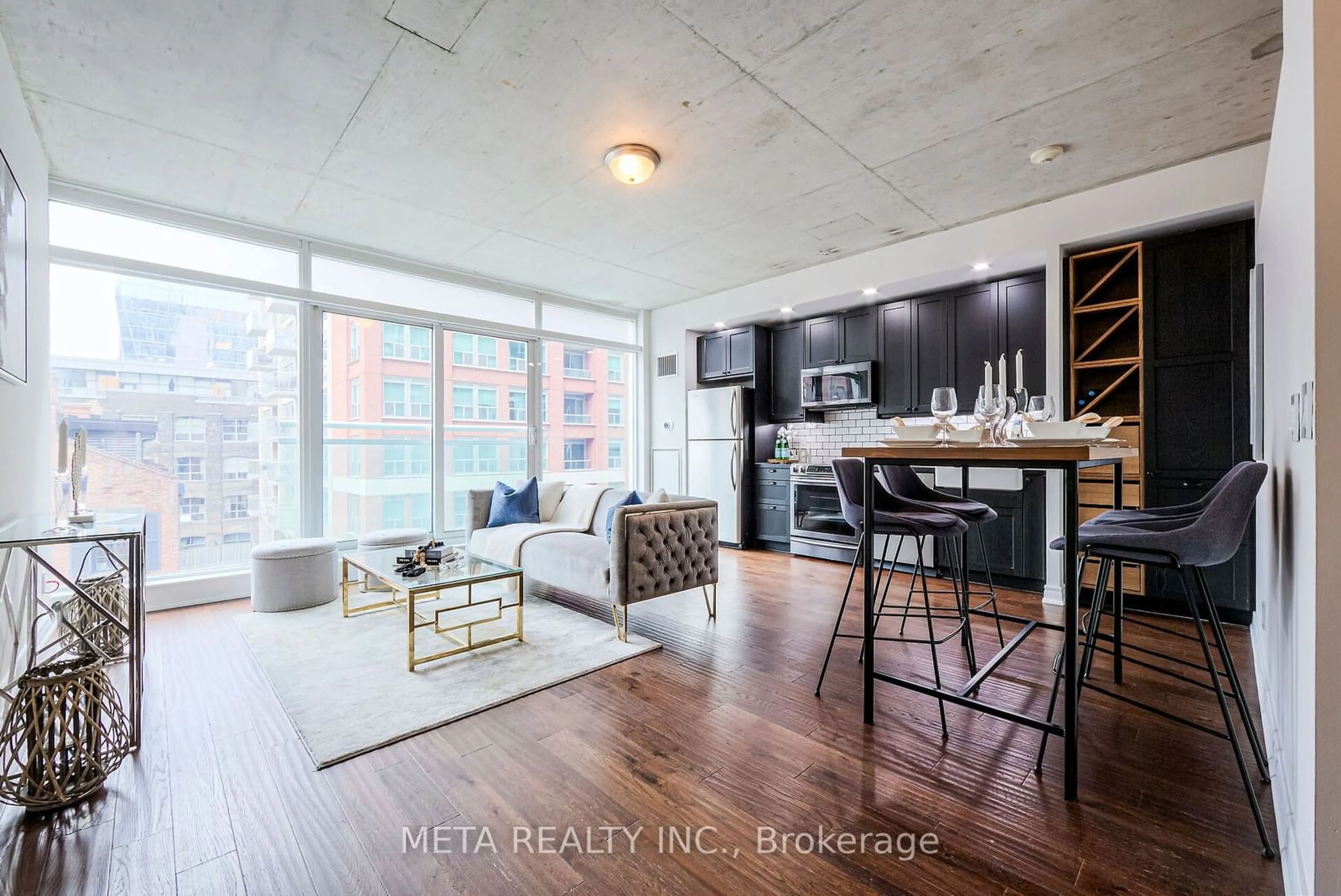 Open concept kitchen for 333 Adelaide St #410, Toronto Ontario M5A 4T5