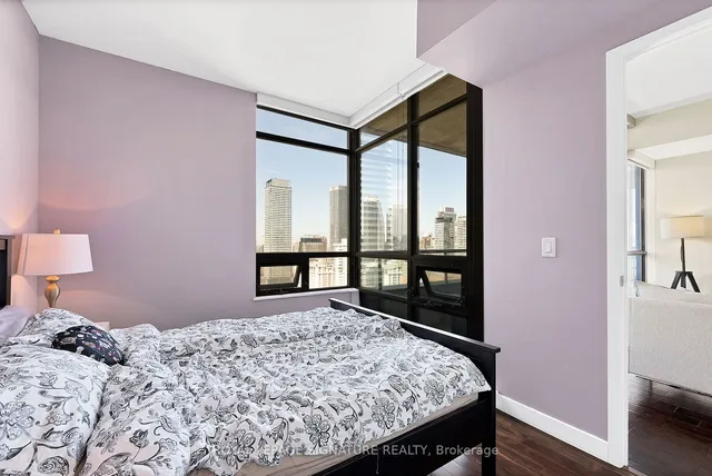 Additional property image - 281 Mutual St Unit 2703