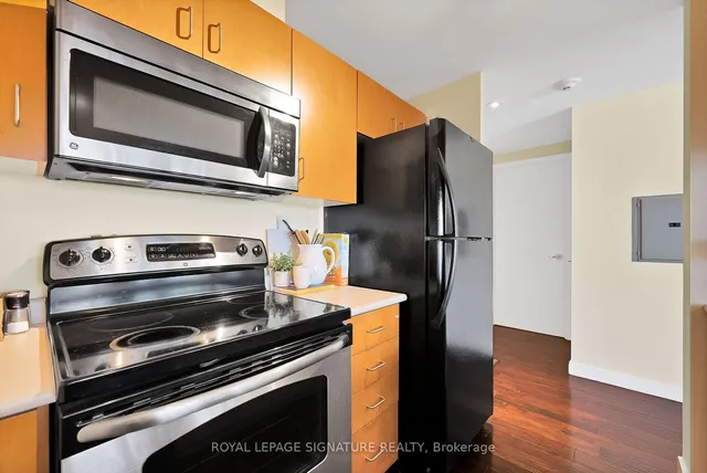 Additional property image - 281 Mutual St Unit 2703