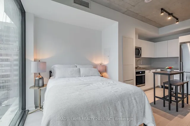 Additional property image - 195 McCaul St Unit 909