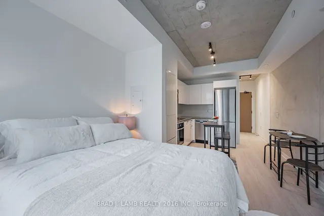 Additional property image - 195 McCaul St Unit 909