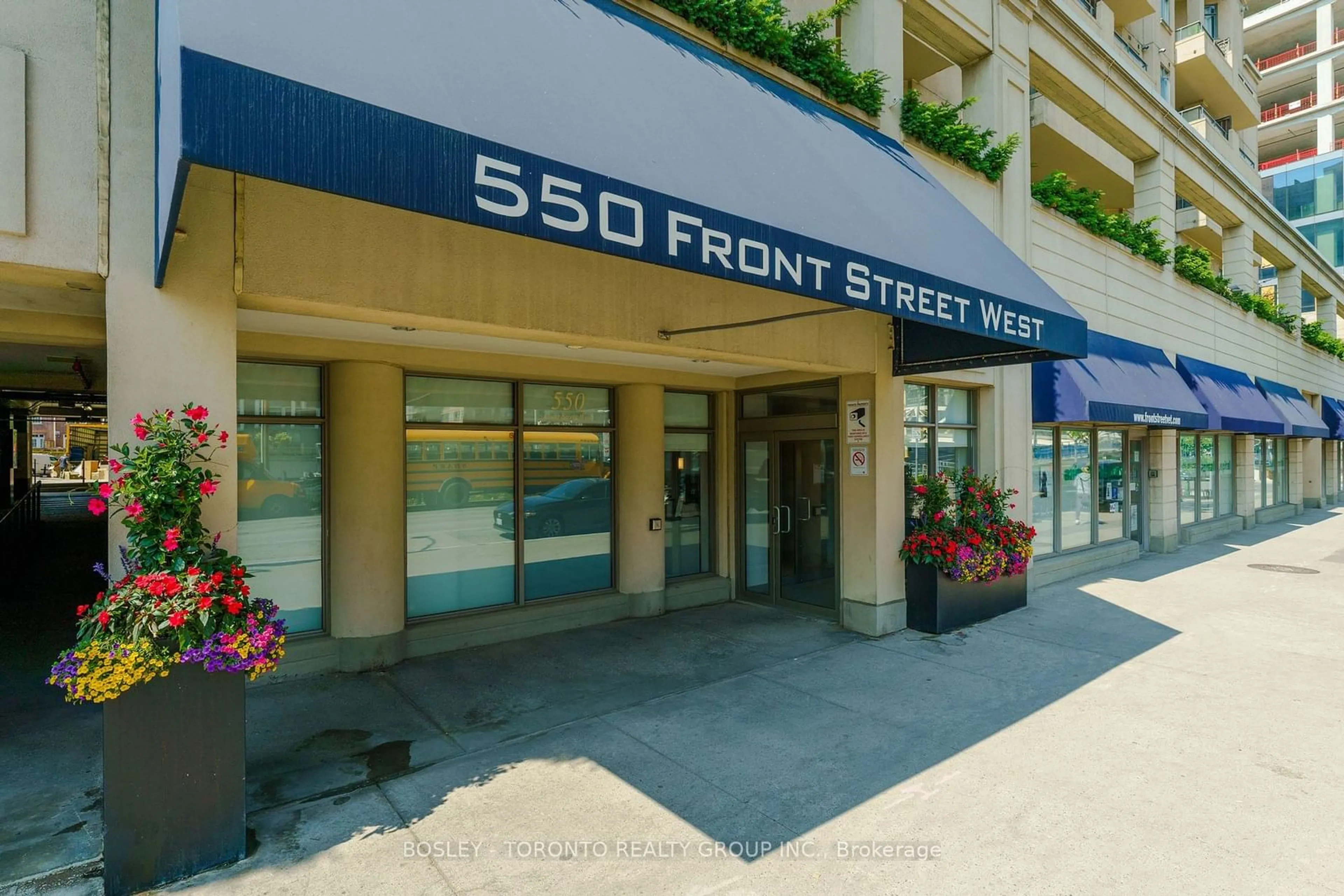 A pic from exterior of the house or condo, the street view for 550 Front St #412, Toronto Ontario M5V 3N5