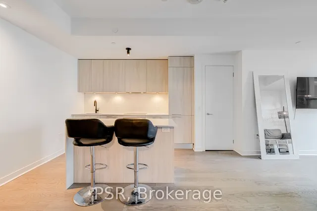 Additional property image - 501 Adelaide St Unit 1108