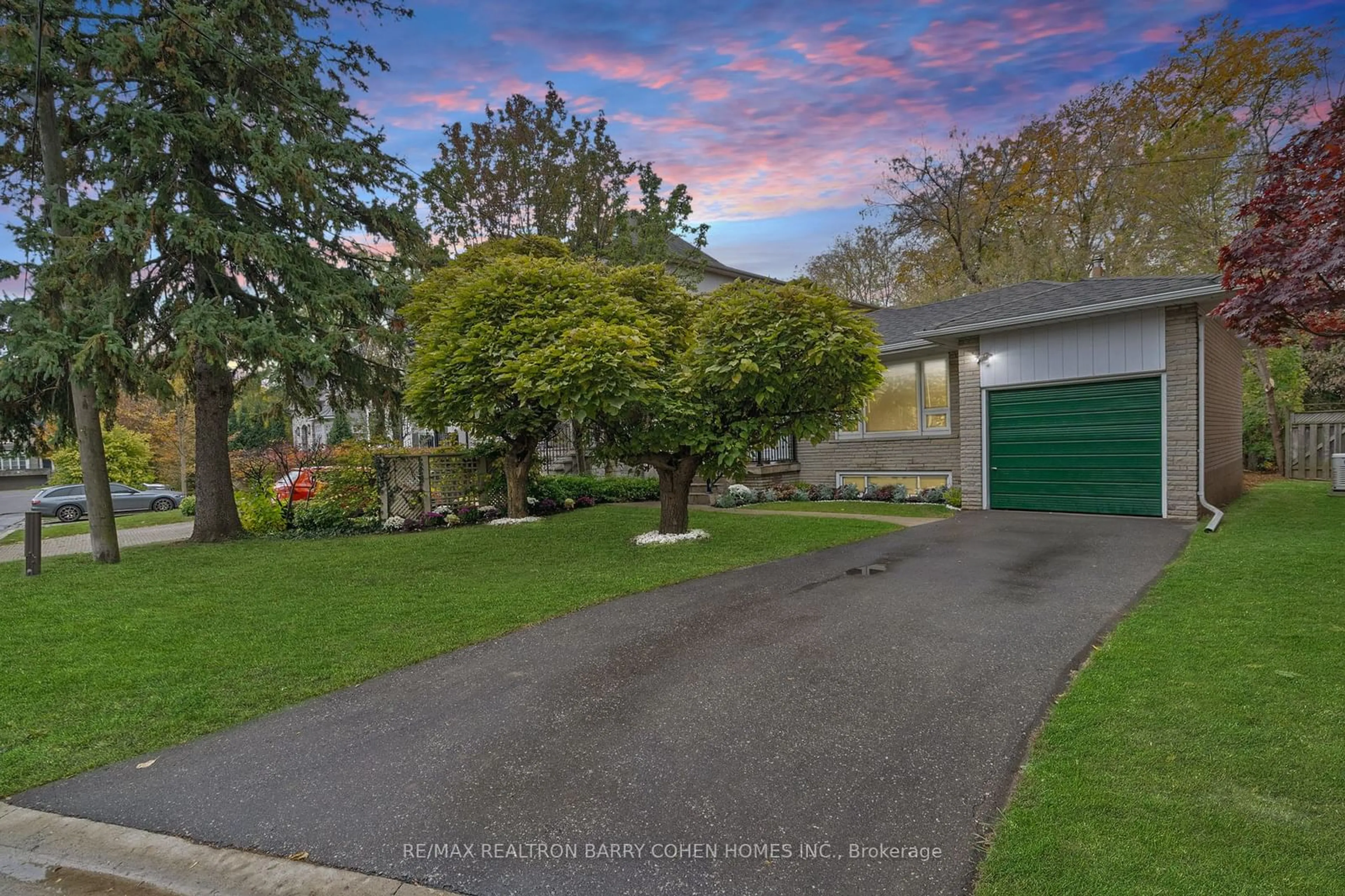 A pic from exterior of the house or condo, the street view for 132 Grey Rd, Toronto Ontario M5M 4G1