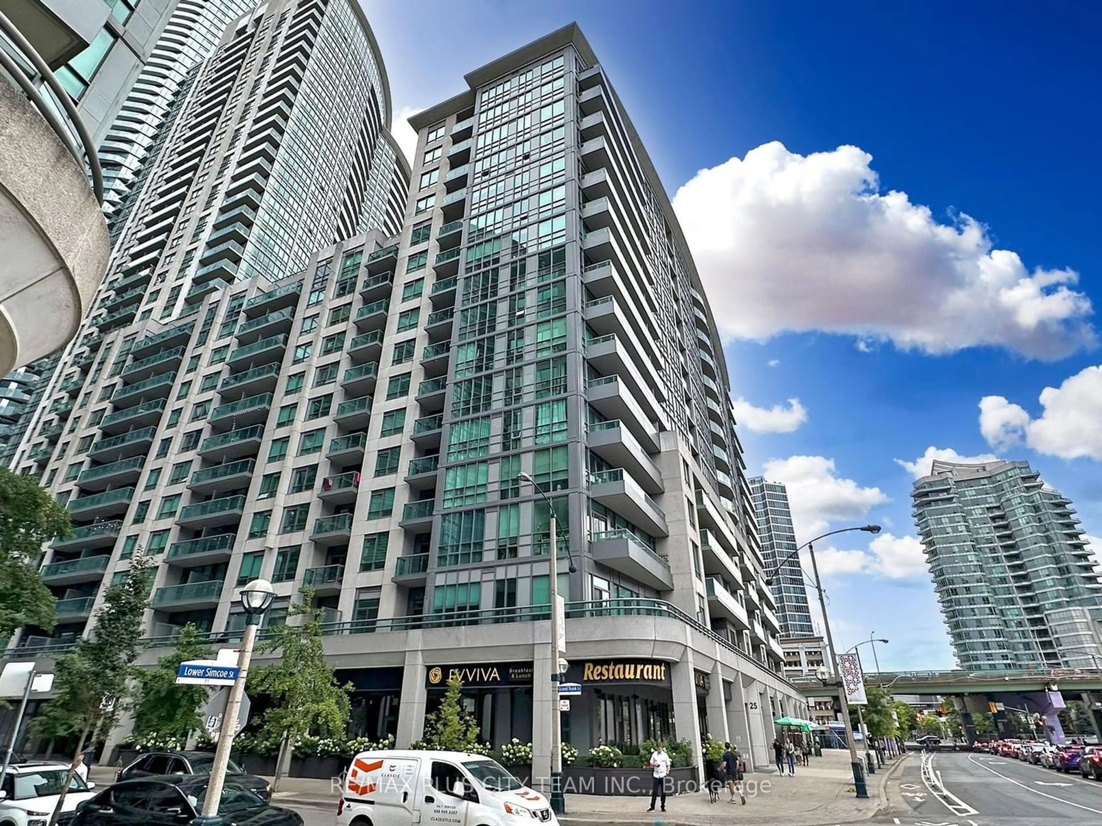 A pic from exterior of the house or condo, the view of city buildings for 25 Lower Simcoe St #318, Toronto Ontario M5J 3A1