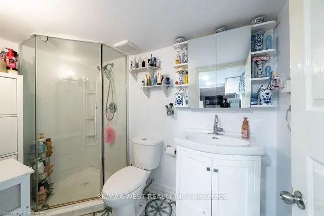 Additional property image - 13 Rolyat St