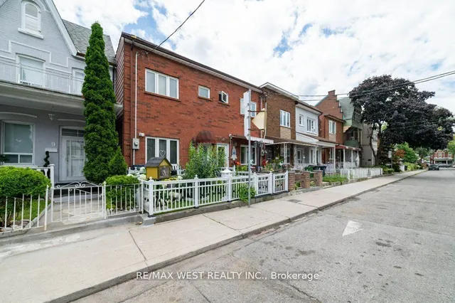 Additional property image - 13 Rolyat St