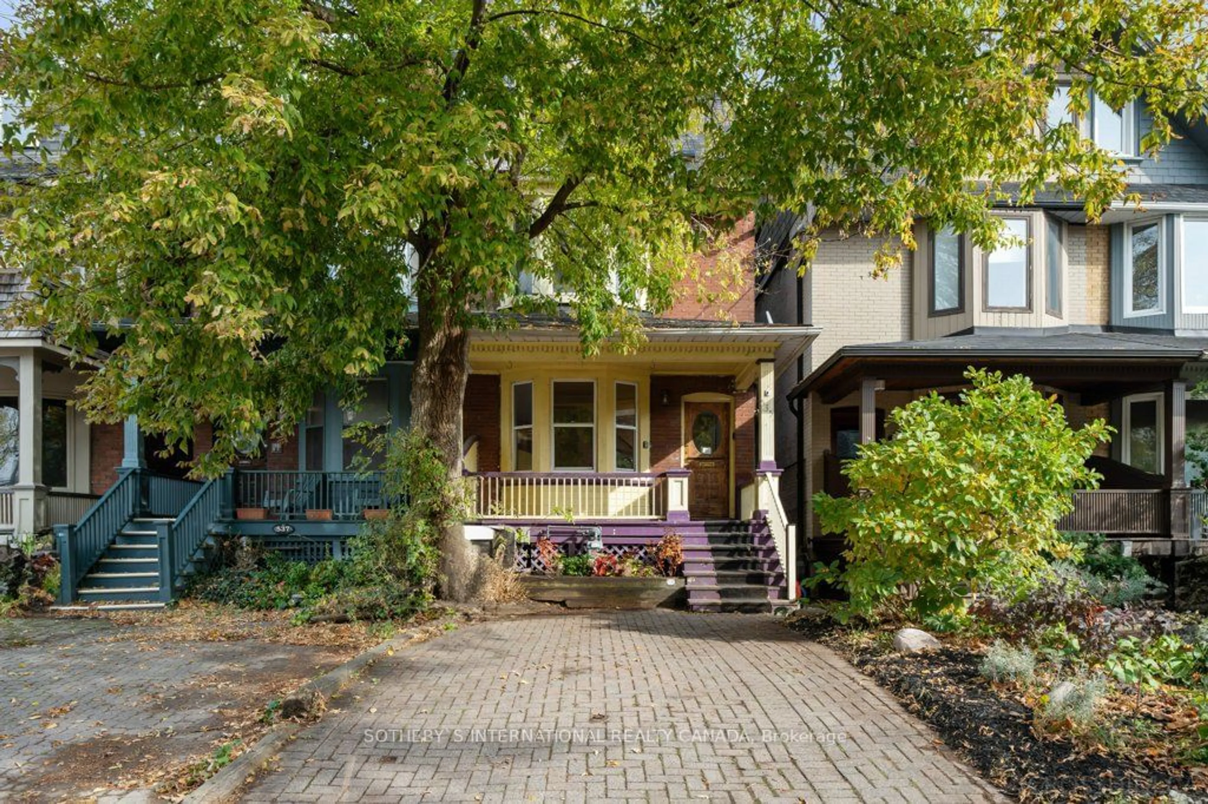 Frontside or backside of a home, cottage for 535 Brunswick Ave, Toronto Ontario M5R 2Z6