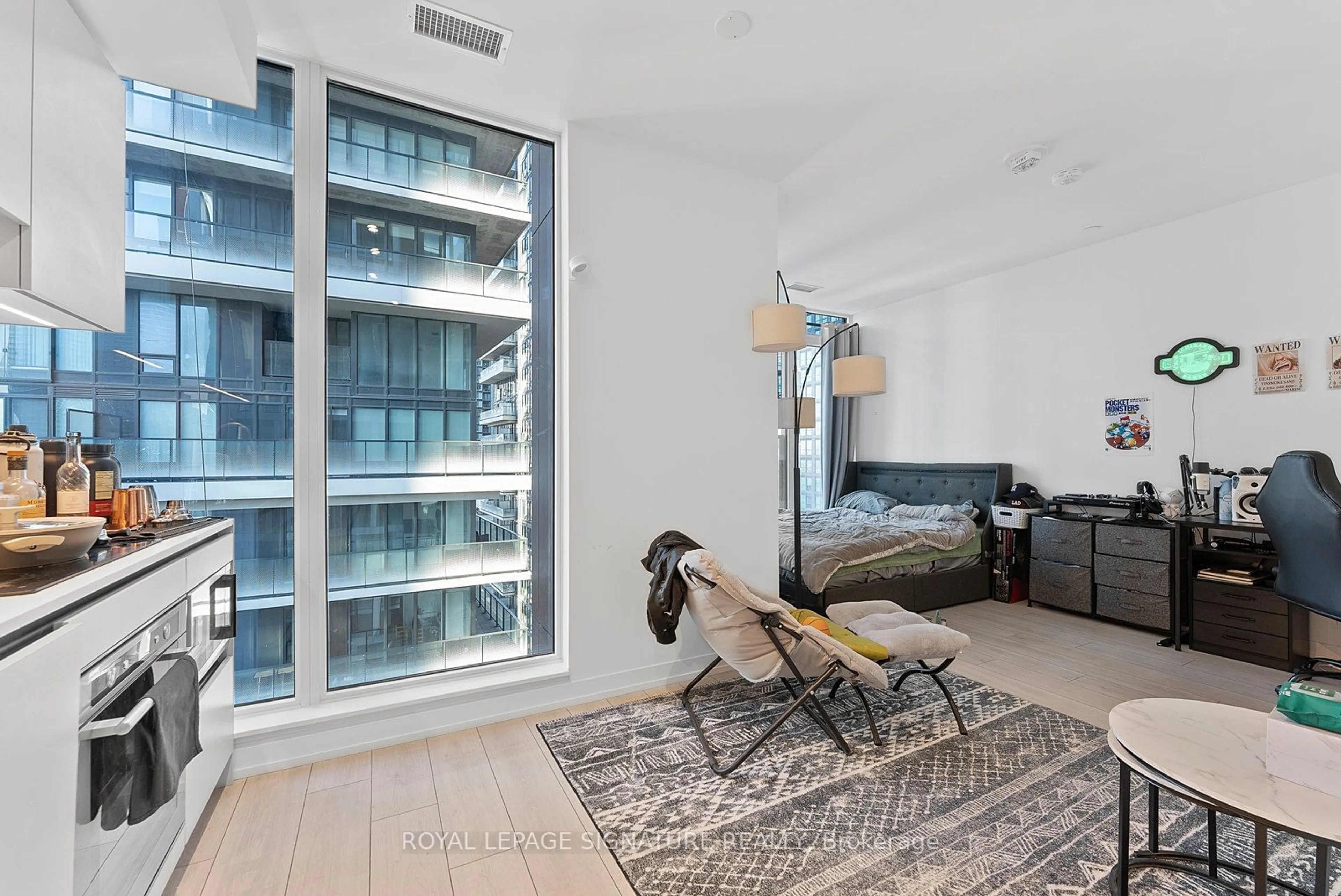 Other indoor space, carpet floors for 55 Mercer St #2906, Toronto Ontario M5V 0W4