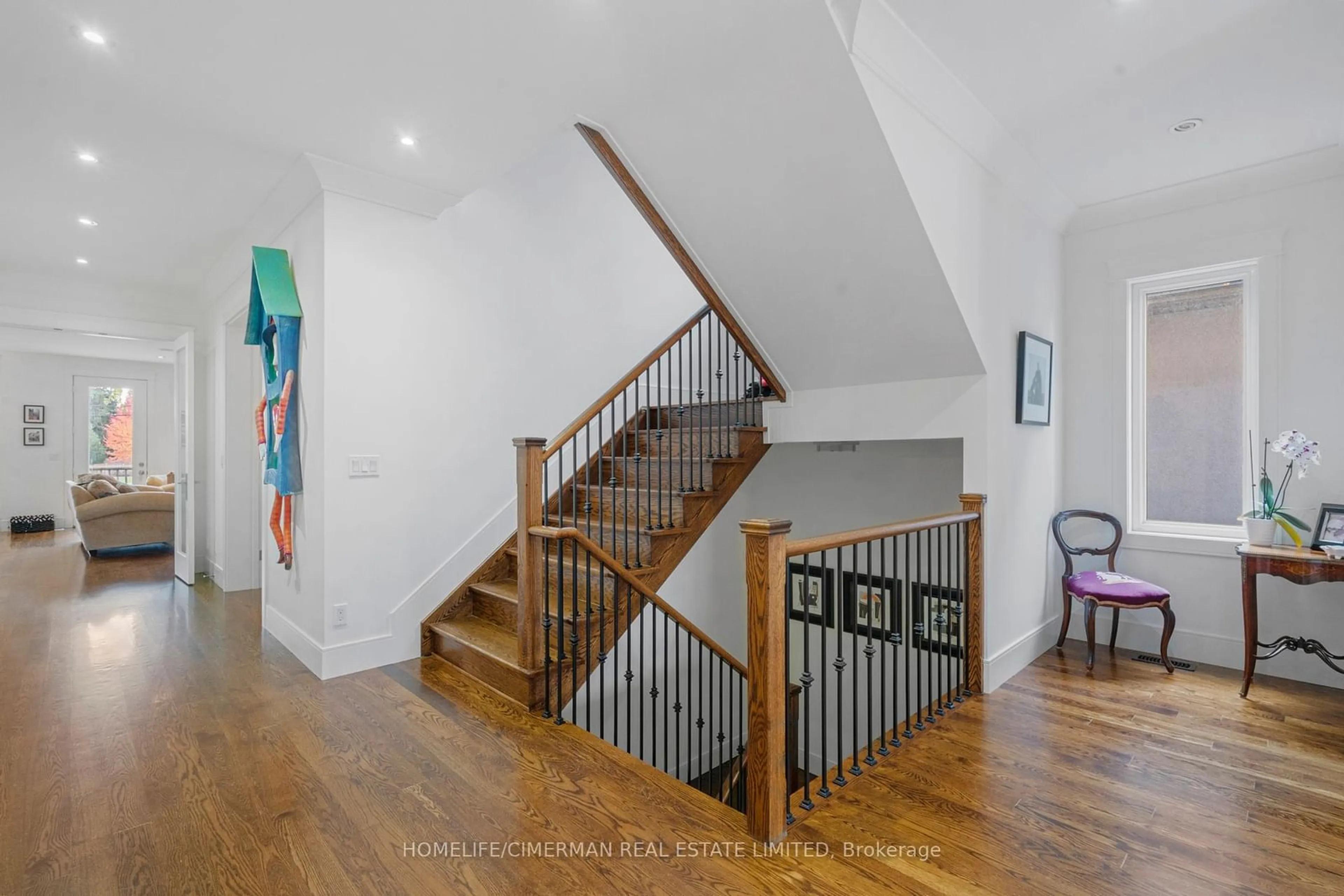 Stairs for 145 Churchill Ave, Toronto Ontario M2N 1Z3