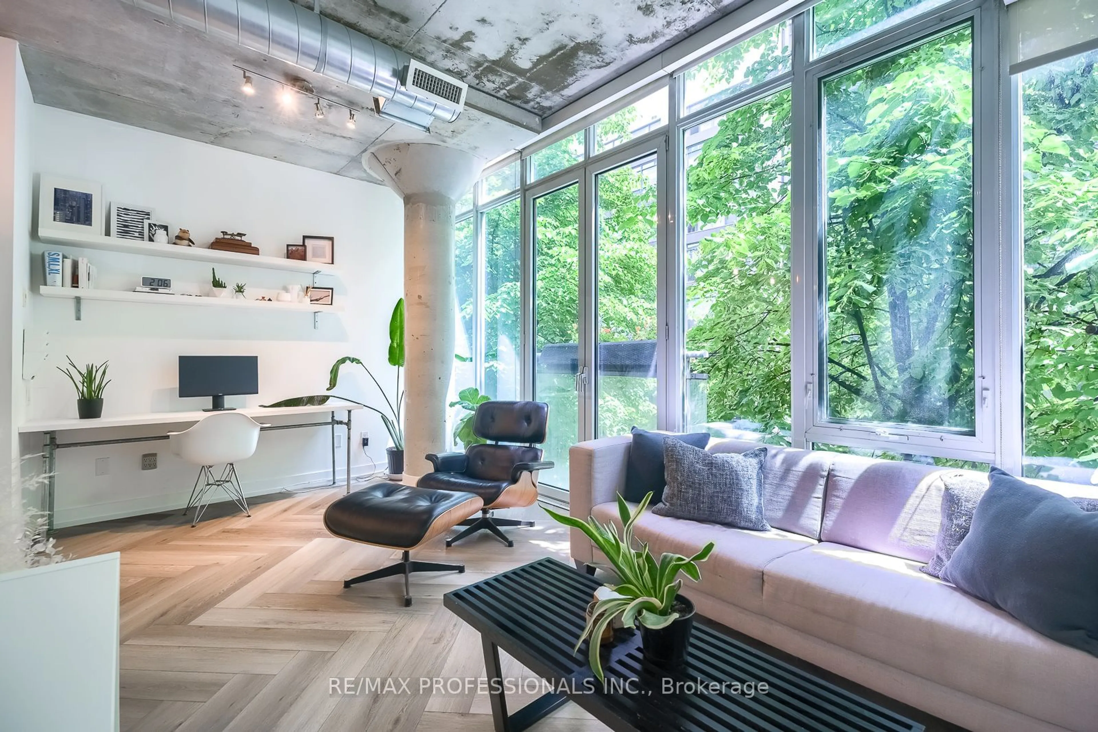 Living room, wood floors for 20 Stewart St #204, Toronto Ontario M5V 1H6