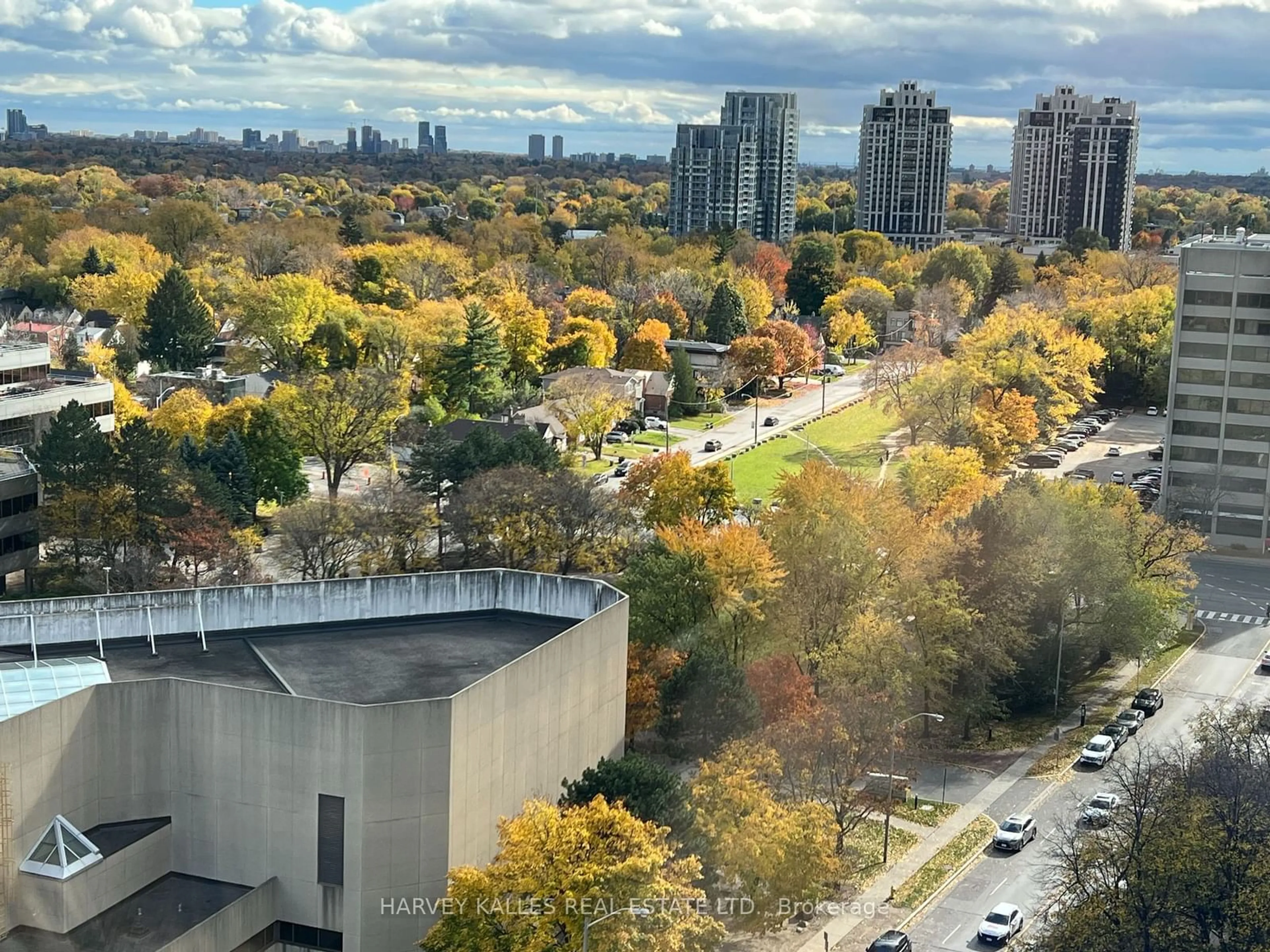 A pic from exterior of the house or condo, the view of city buildings for 65 Spring Garden Ave #1802, Toronto Ontario M2N 6H9