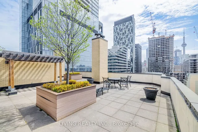 Additional property image - 280 Simcoe St Unit 308