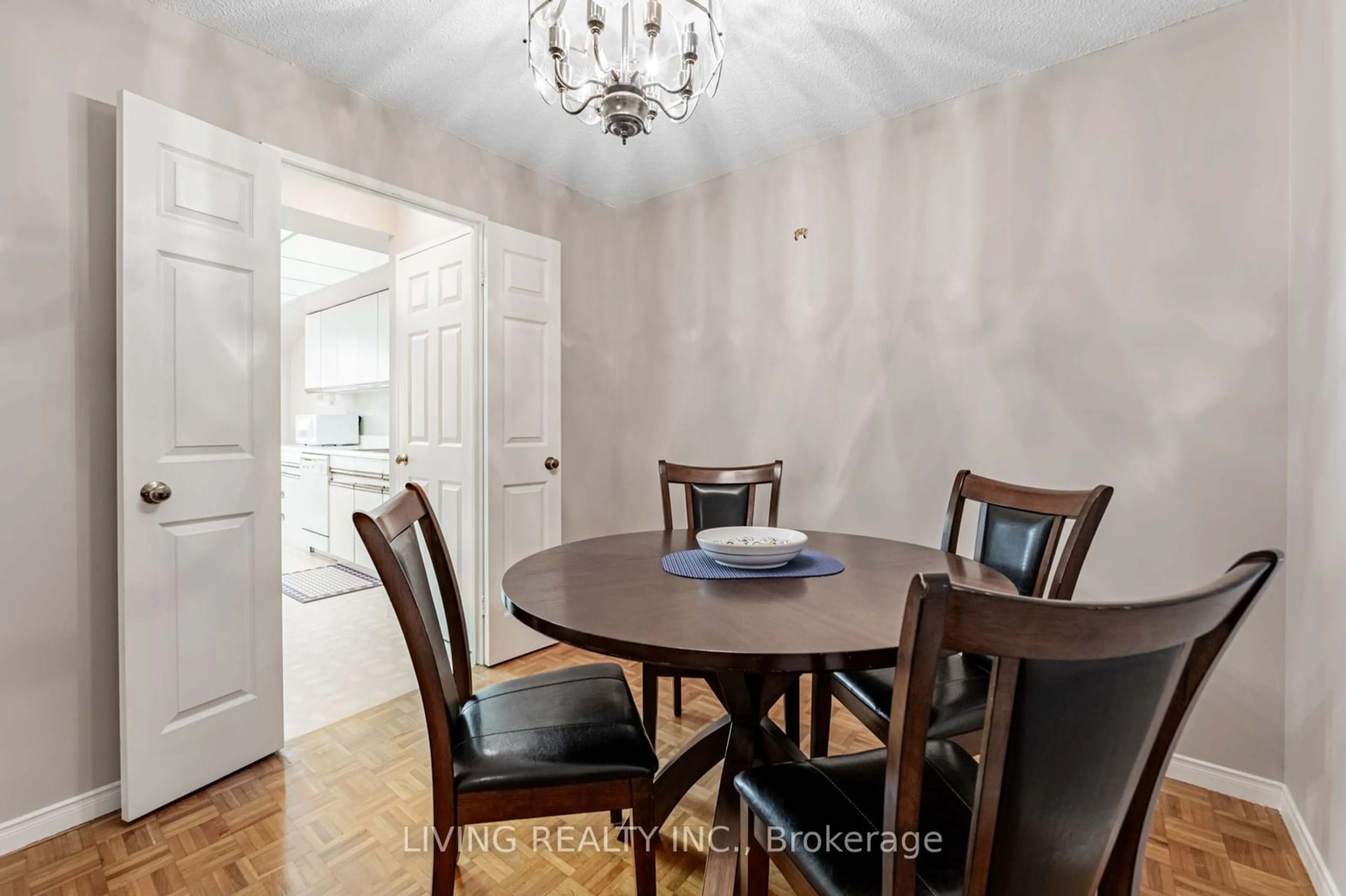 Dining room, wood floors, cottage for 280 Simcoe St #308, Toronto Ontario M5T 2Y6