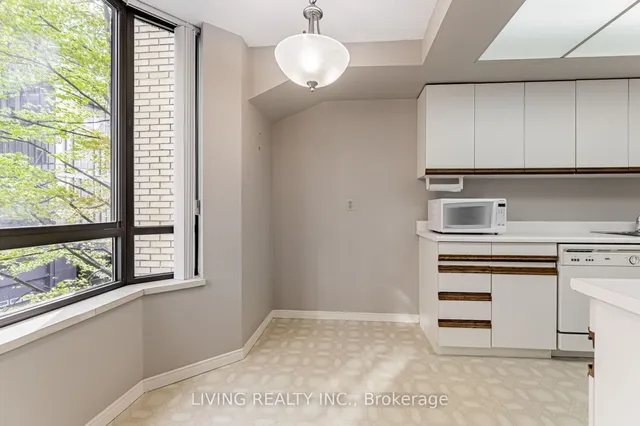 Additional property image - 280 Simcoe St Unit 308