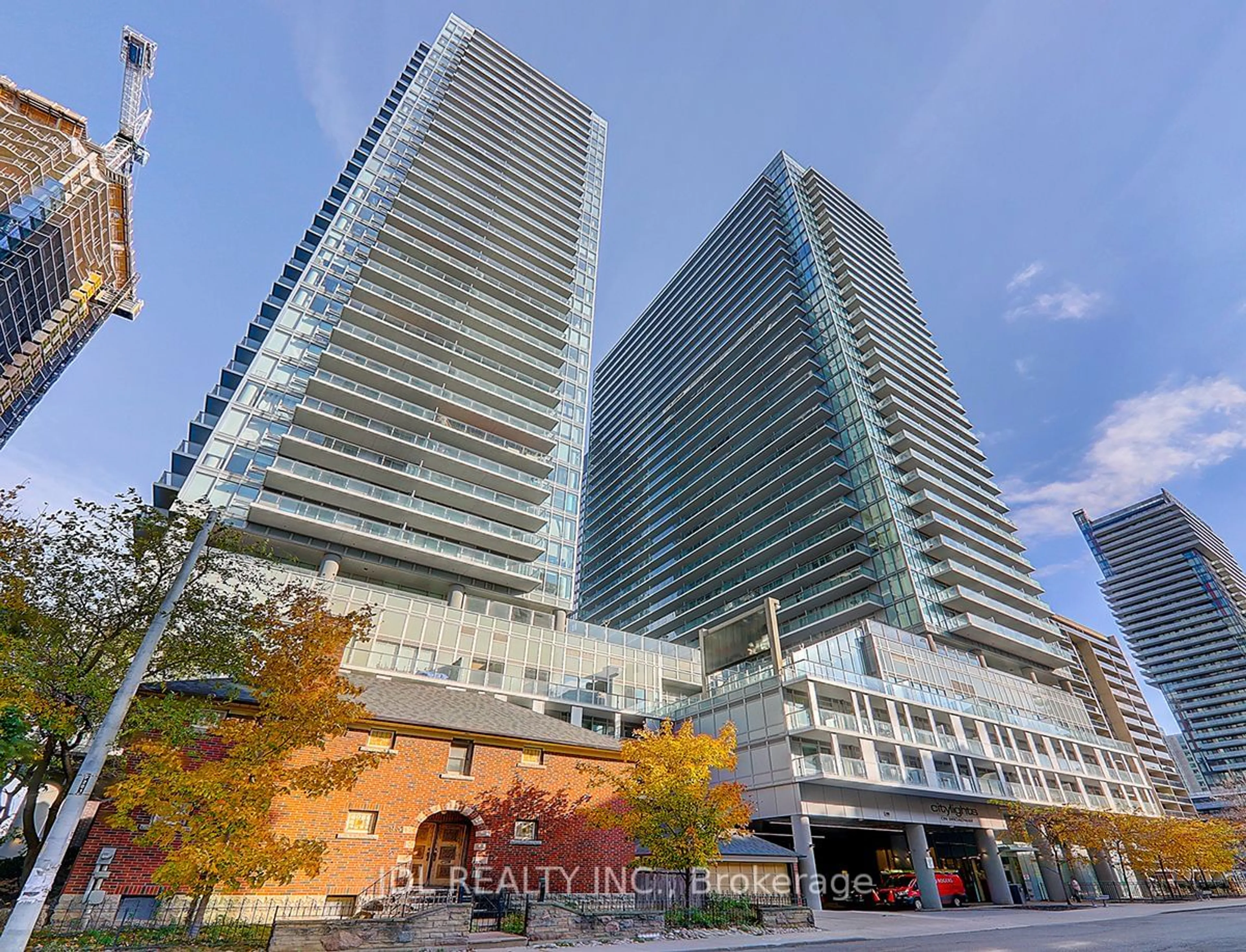 A pic from exterior of the house or condo, the front or back of building for 195 Redpath Ave #3509, Toronto Ontario M4P 0E4