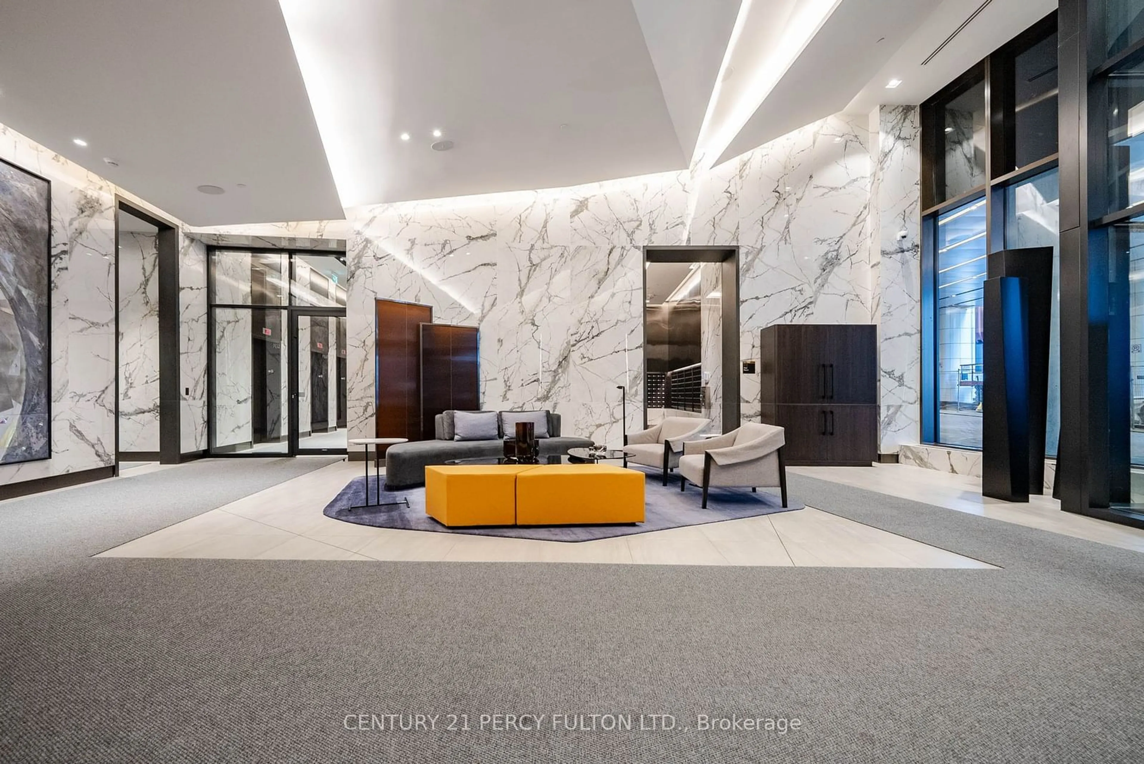 Indoor lobby, ceramic floors for 470 Front St #1301, Toronto Ontario M5V 0V6