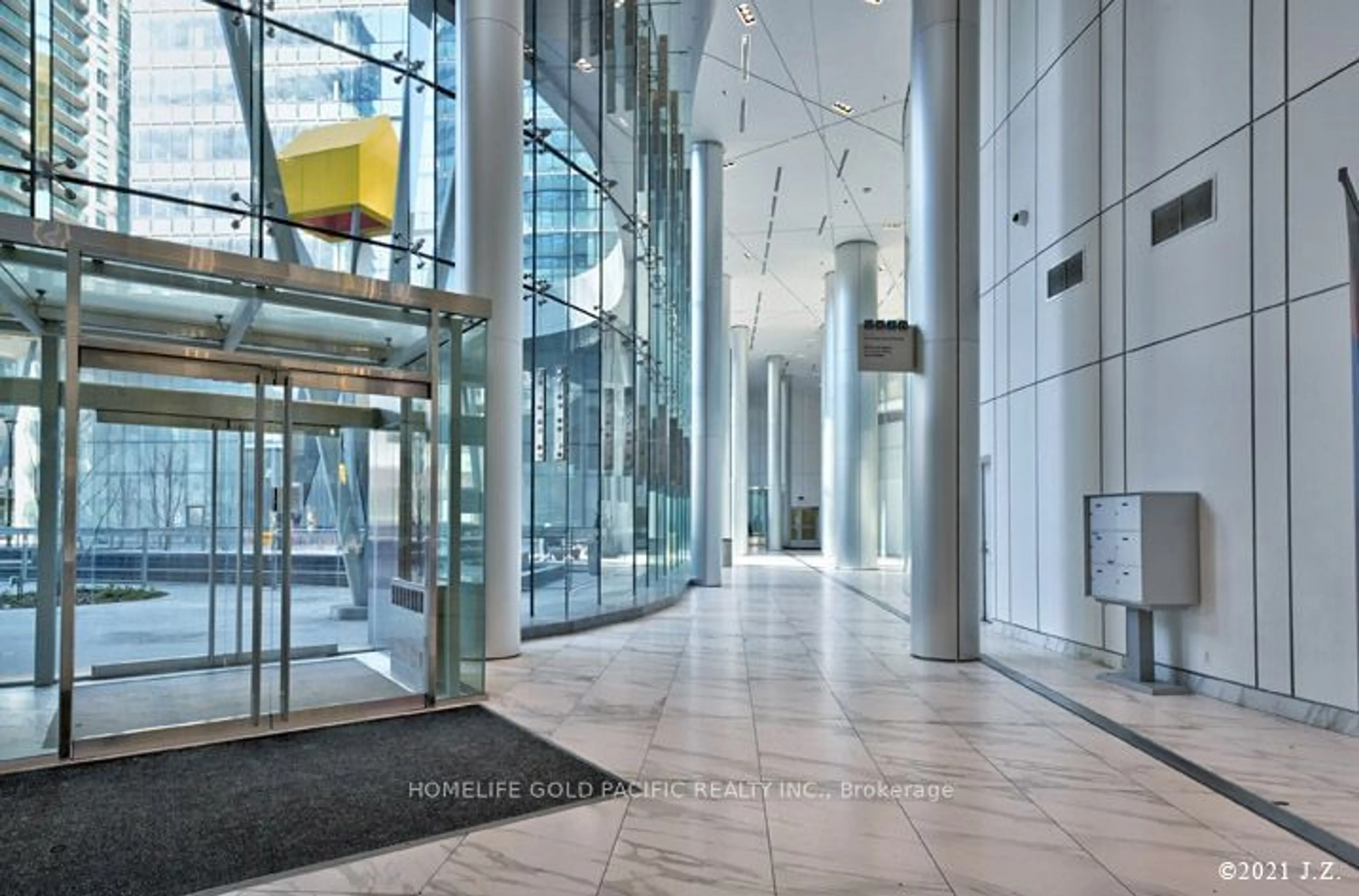 Indoor lobby, ceramic floors for 14 York St #6408, Toronto Ontario M5J 0B1