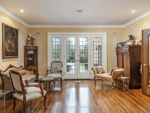 Additional property image - 253 Dunvegan Rd