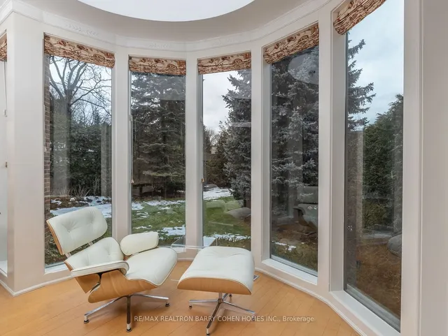 Additional property image - 253 Dunvegan Rd