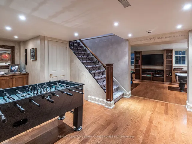Additional property image - 253 Dunvegan Rd