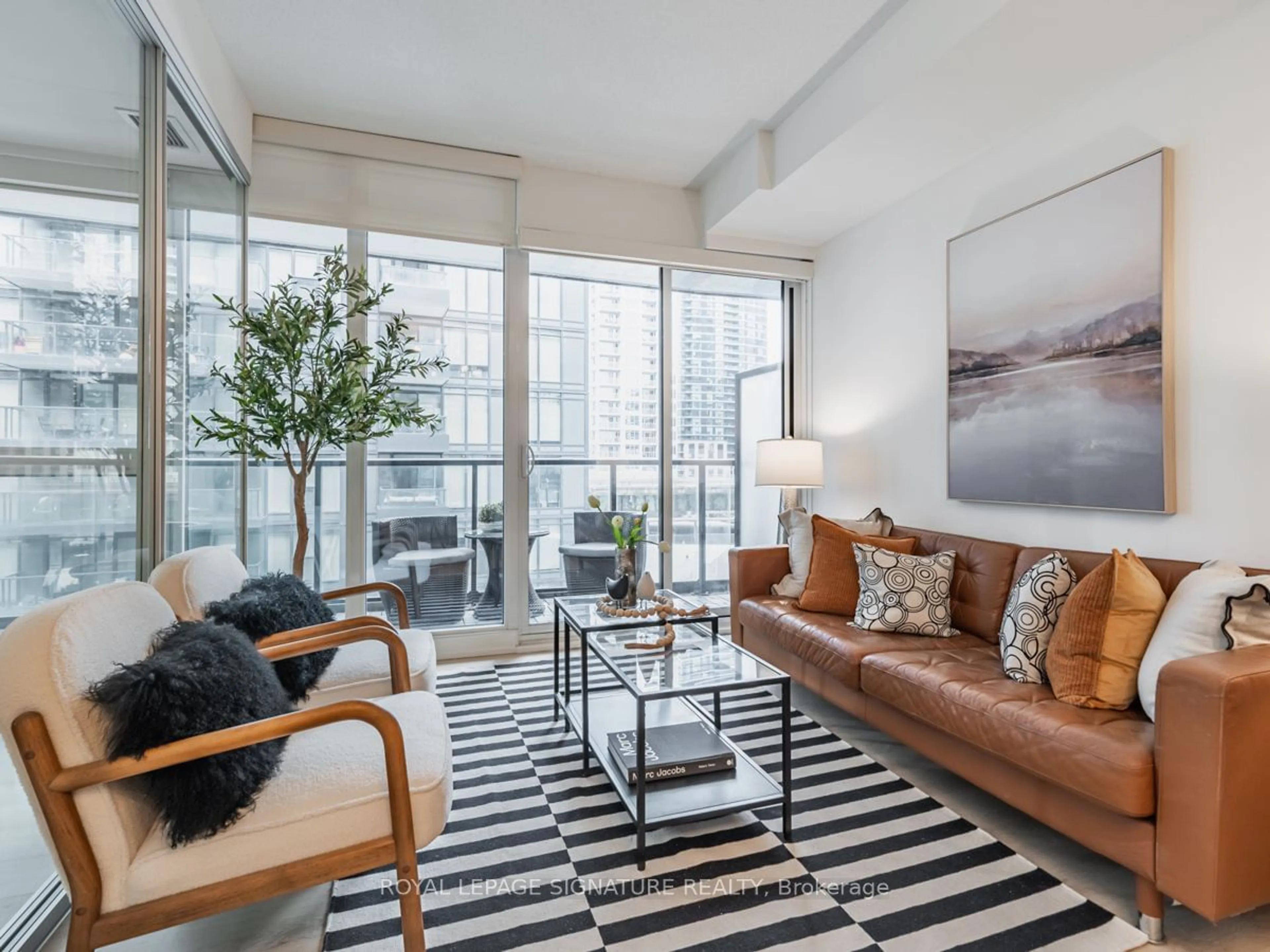 Living room, carpet floors for 90 Queens Wharf Rd #508, Toronto Ontario M5V 0E6