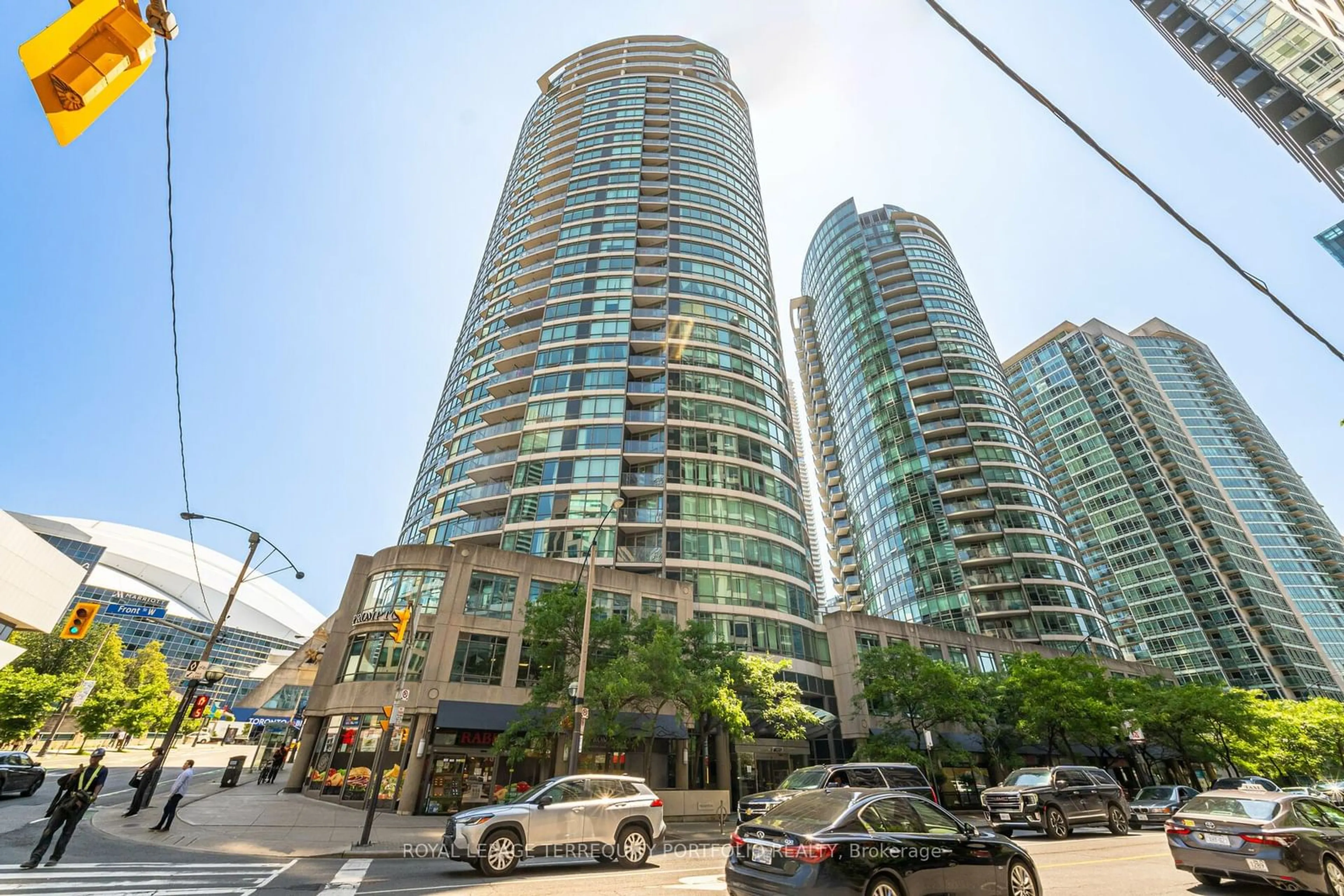 A pic from exterior of the house or condo, the view of city buildings for 361 Front St #2805, Toronto Ontario M5V 3R5