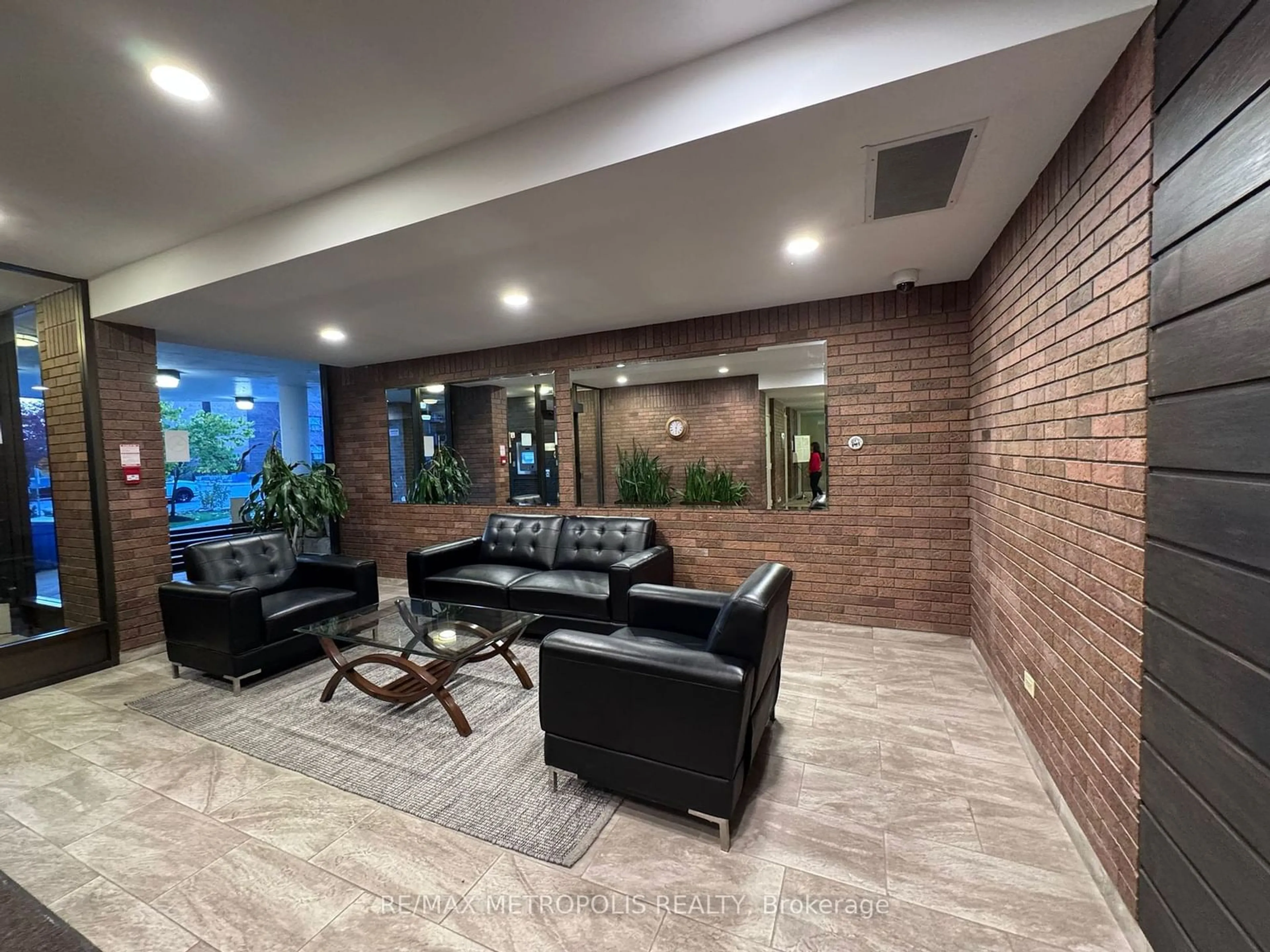 Indoor lobby, ceramic floors for 1801 O'Connor Dr #316, Toronto Ontario M4A 2P8