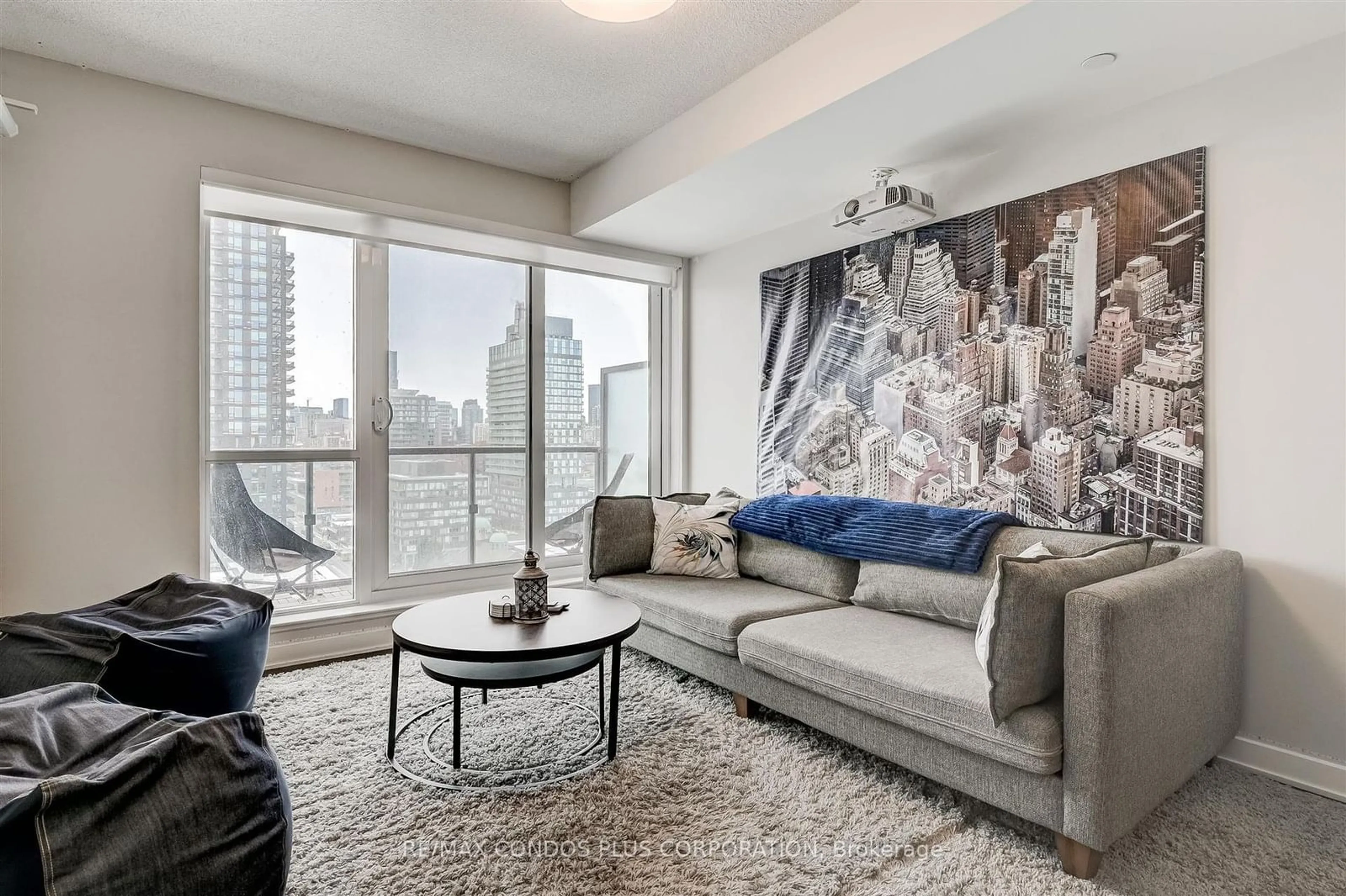 Living room, carpet floors for 170 Sumach St #1407, Toronto Ontario M5A 0C3