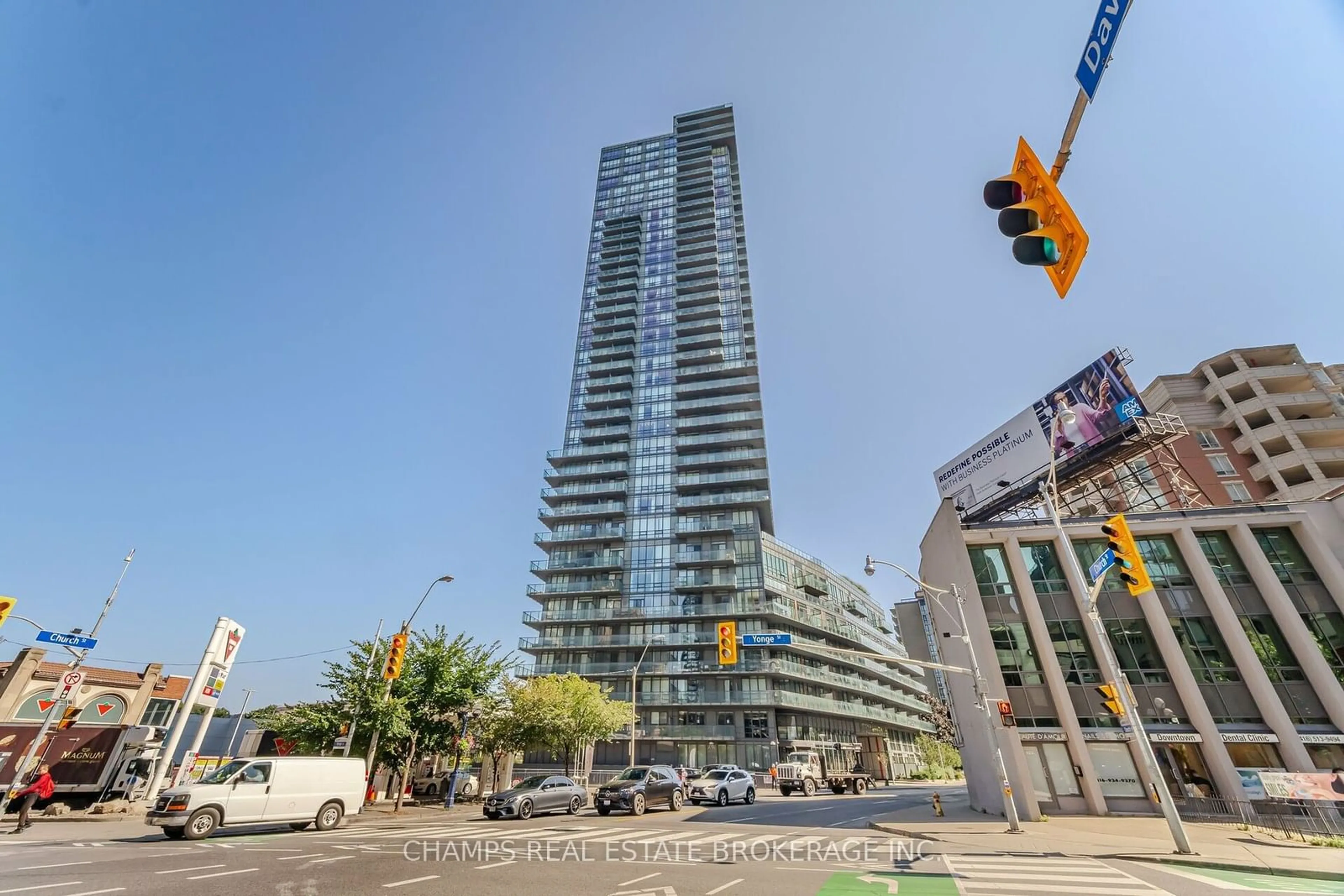 A pic from exterior of the house or condo, the street view for 825 Church St #105, Toronto Ontario M4W 3Z4