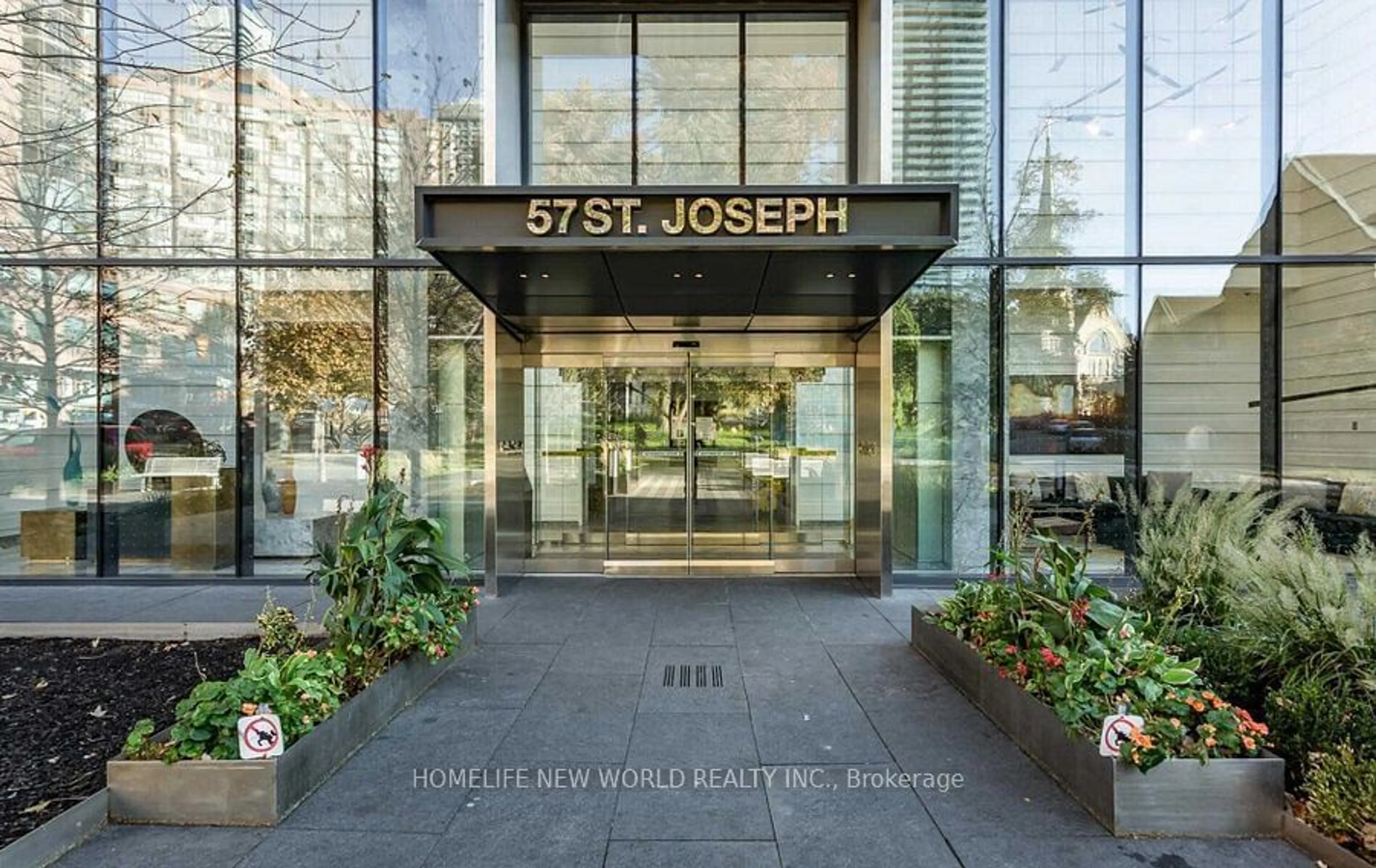 Indoor lobby for 57 St. Joseph St #2908, Toronto Ontario M5S 0C5