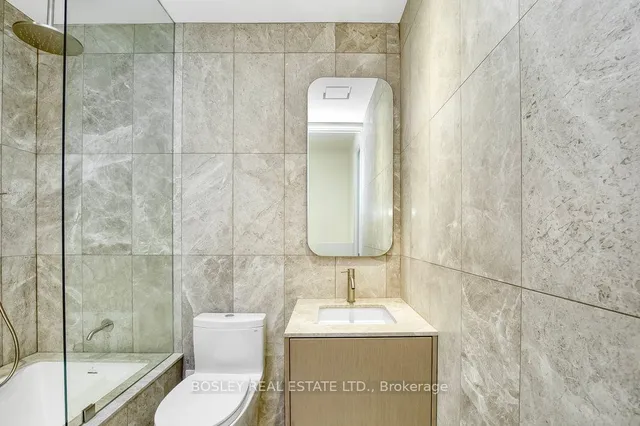 Additional property image - 899 Dundas St