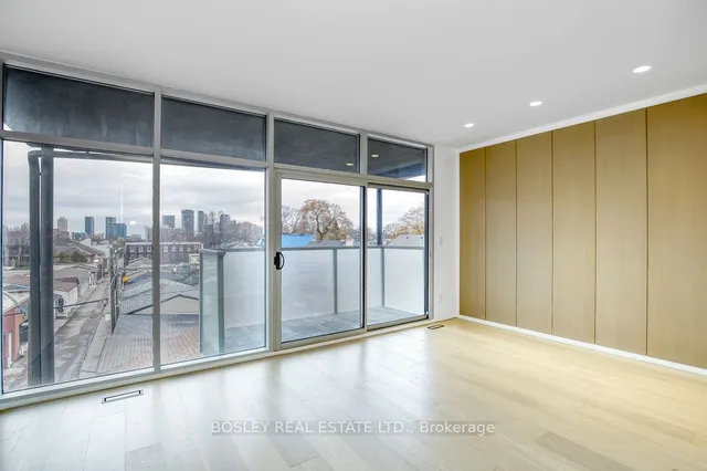 Additional property image - 899 Dundas St