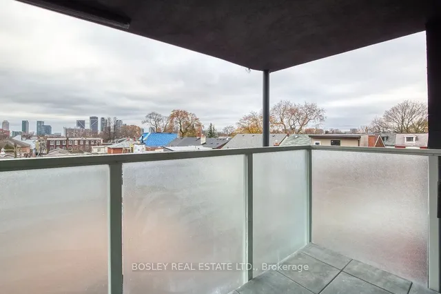 Additional property image - 899 Dundas St